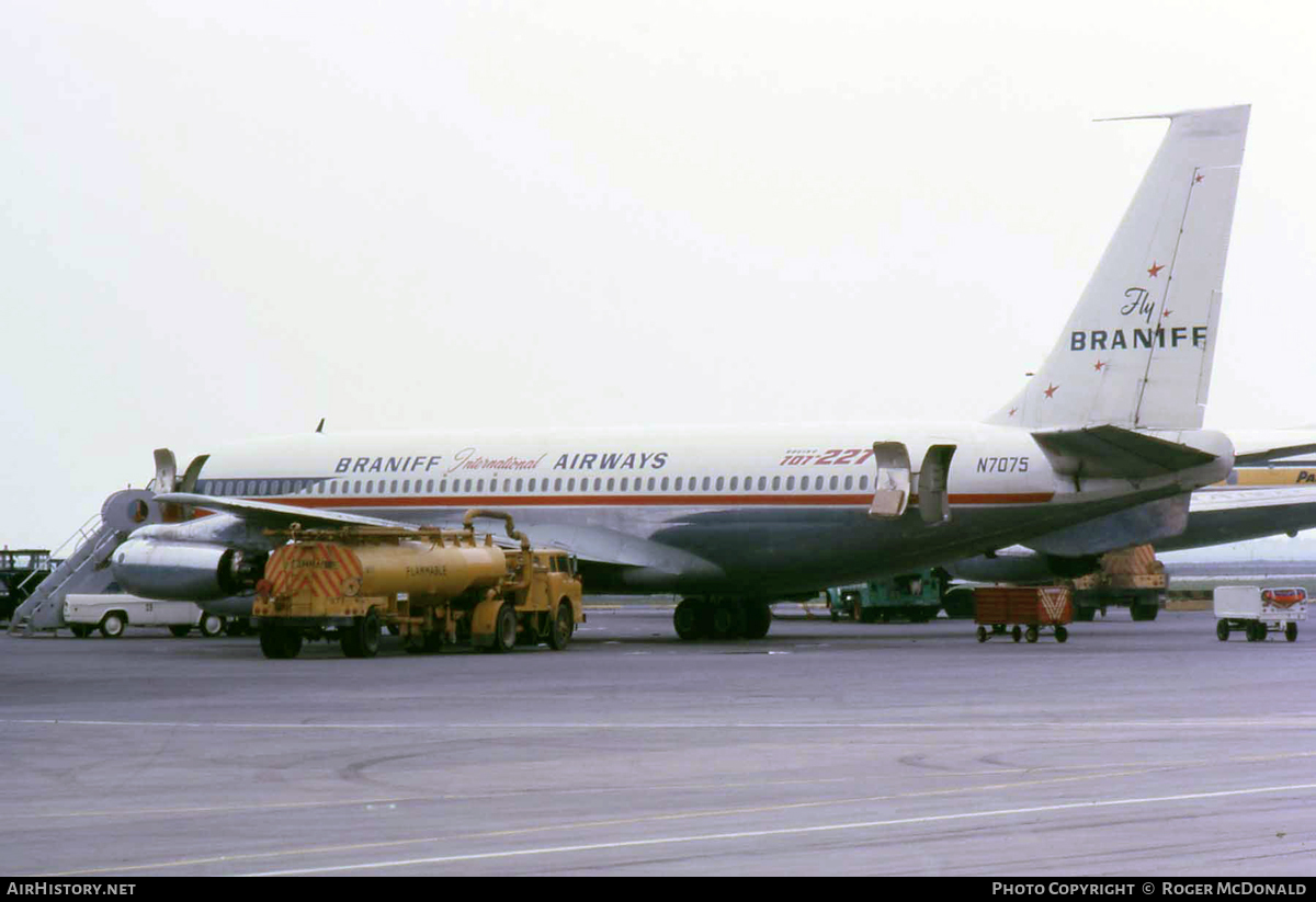 Aircraft Photo of N7075 | Boeing 707-227 | Braniff International Airways | AirHistory.net #106509