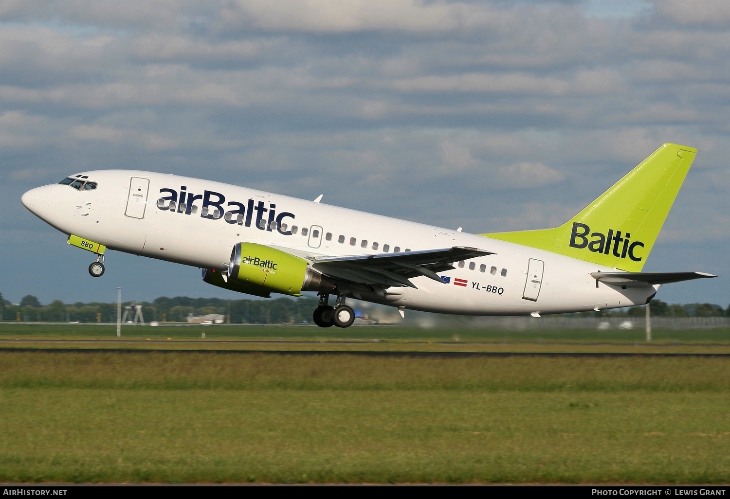 Aircraft Photo of YL-BBQ | Boeing 737-522 | AirBaltic | AirHistory.net #106586