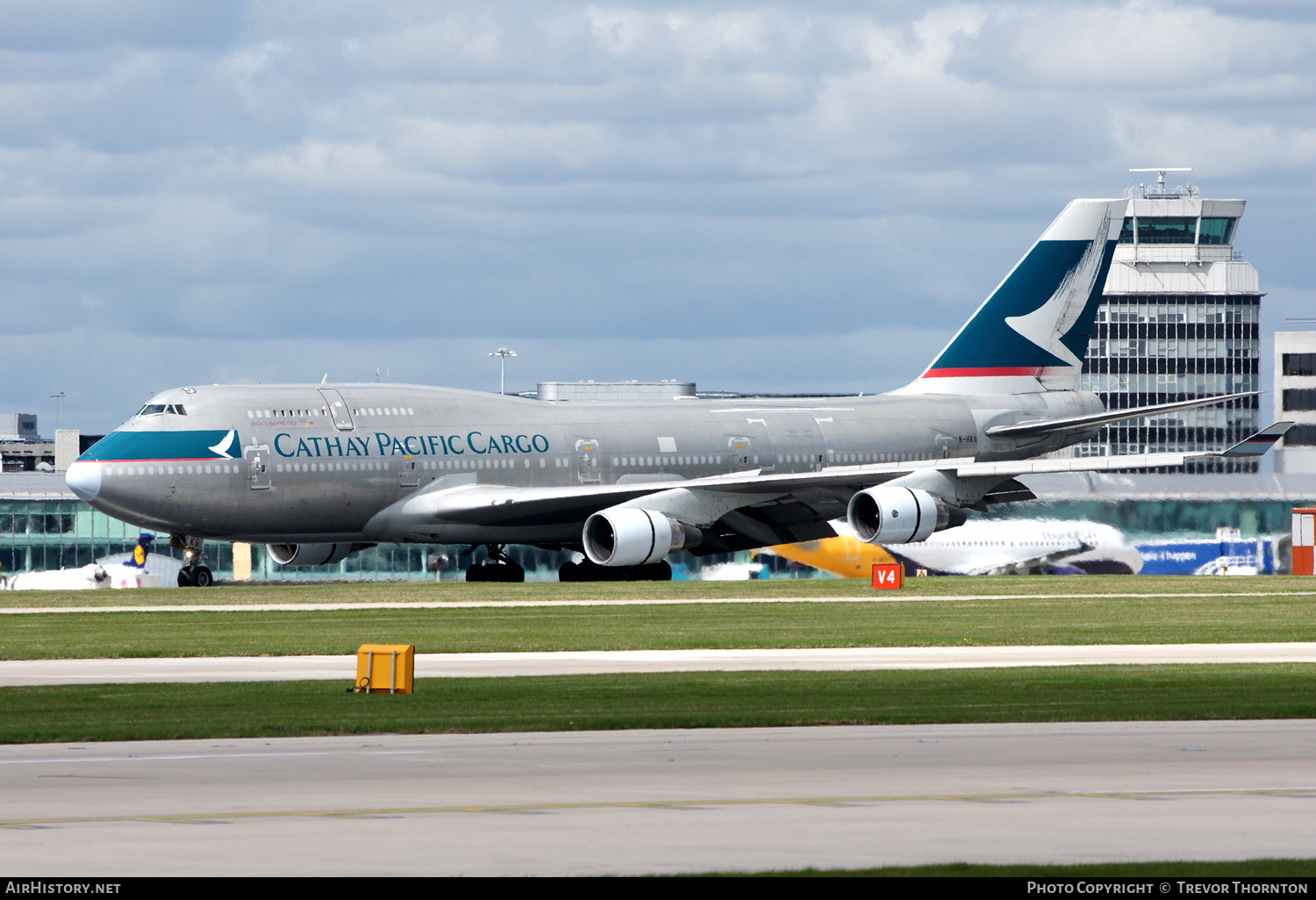 Aircraft Photo of B-HKS | Boeing 747-412(BCF) | Cathay Pacific Airways Cargo | AirHistory.net #106691