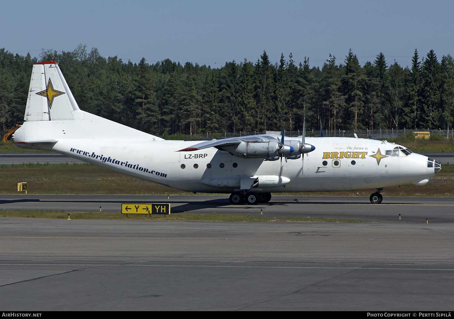 Aircraft Photo of LZ-BRP | Antonov An-12B | Bright Aviation Services | AirHistory.net #106752