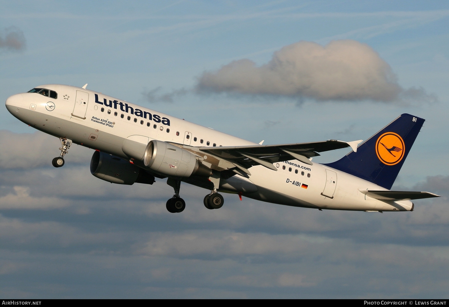 Aircraft Photo of D-AIBI | Airbus A319-112 | Lufthansa | AirHistory.net #106753