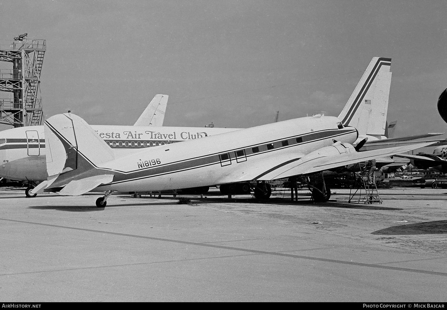 Aircraft Photo of N18196 | Douglas DC-3(A) | AirHistory.net #106791