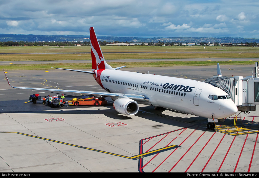 Aircraft Photo of VH-VZB | Boeing 737-838 | Qantas | AirHistory.net #106932