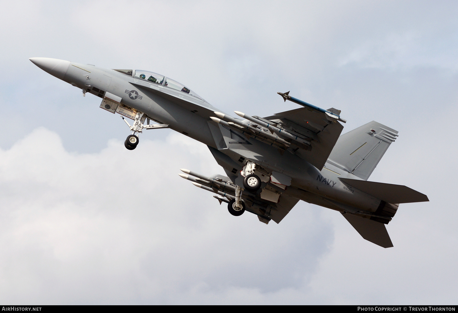 Aircraft Photo of 166923 | Boeing F/A-18F Super Hornet | USA - Navy | AirHistory.net #106945