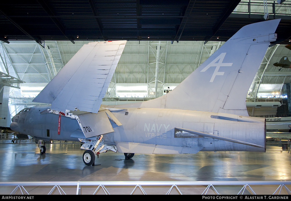 Aircraft Photo of 146860 | Vought RF-8G Crusader | USA - Navy | AirHistory.net #106979