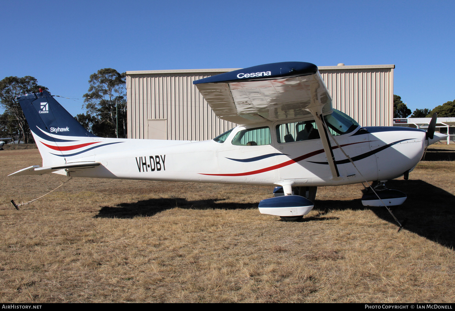 Aircraft Photo of VH-DBY | Cessna 172N Skyhawk | AirHistory.net #107064