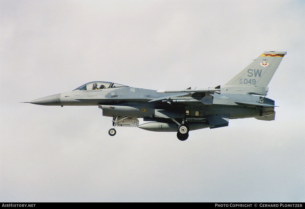 Aircraft Photo of 94-0049 / AF94-049 | Lockheed Martin F-16CJ Fighting Falcon | USA - Air Force | AirHistory.net #107096