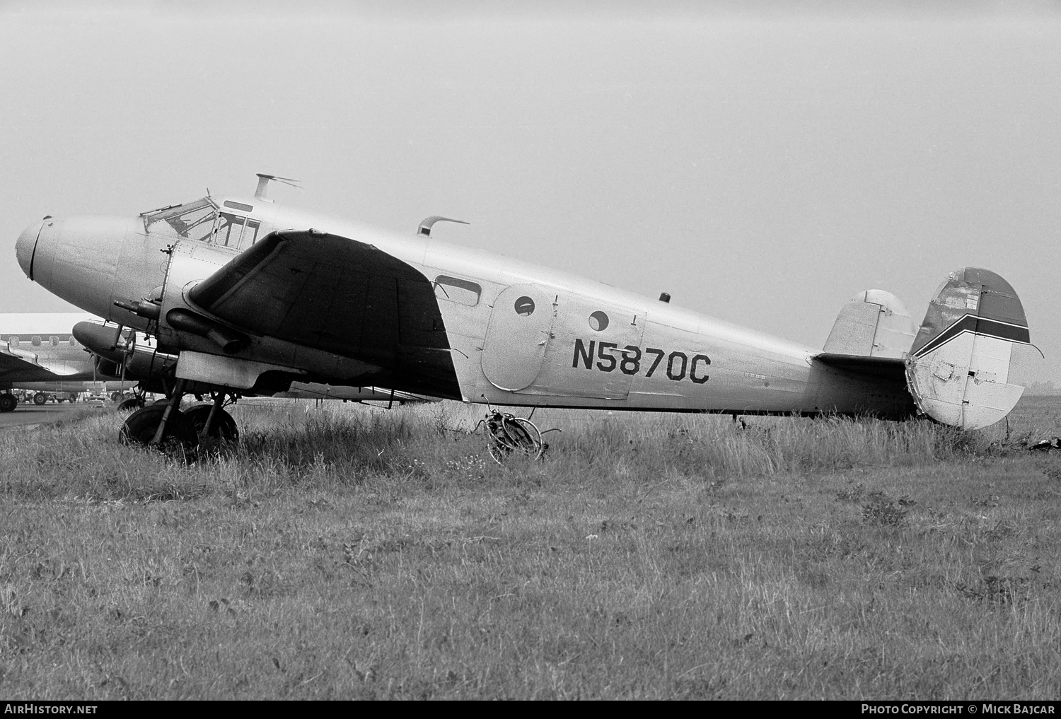 Aircraft Photo of N5870C | Beech D18S | AirHistory.net #107177