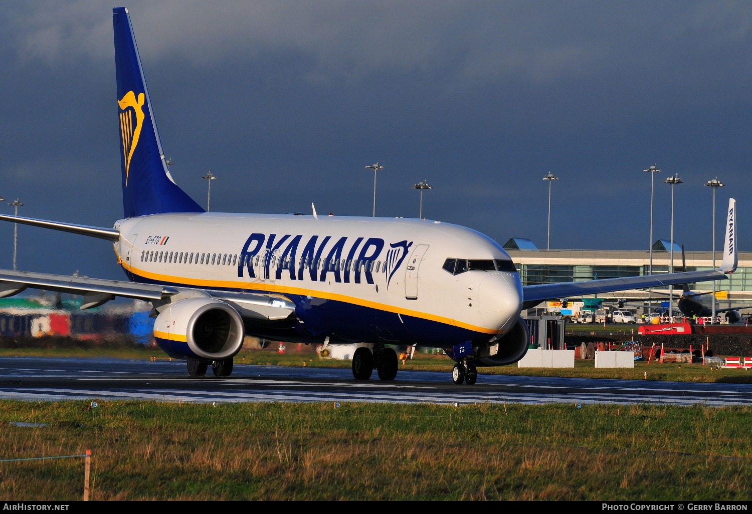 Aircraft Photo of EI-FTG | Boeing 737-800 | Ryanair | AirHistory.net #107215