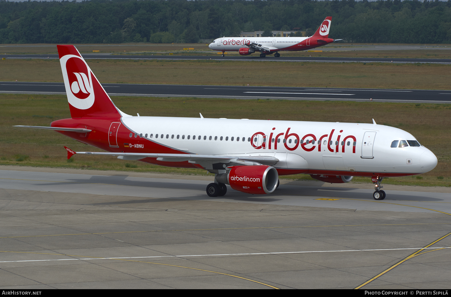 Aircraft Photo of D-ABNU | Airbus A320-214 | Air Berlin | AirHistory.net #107283