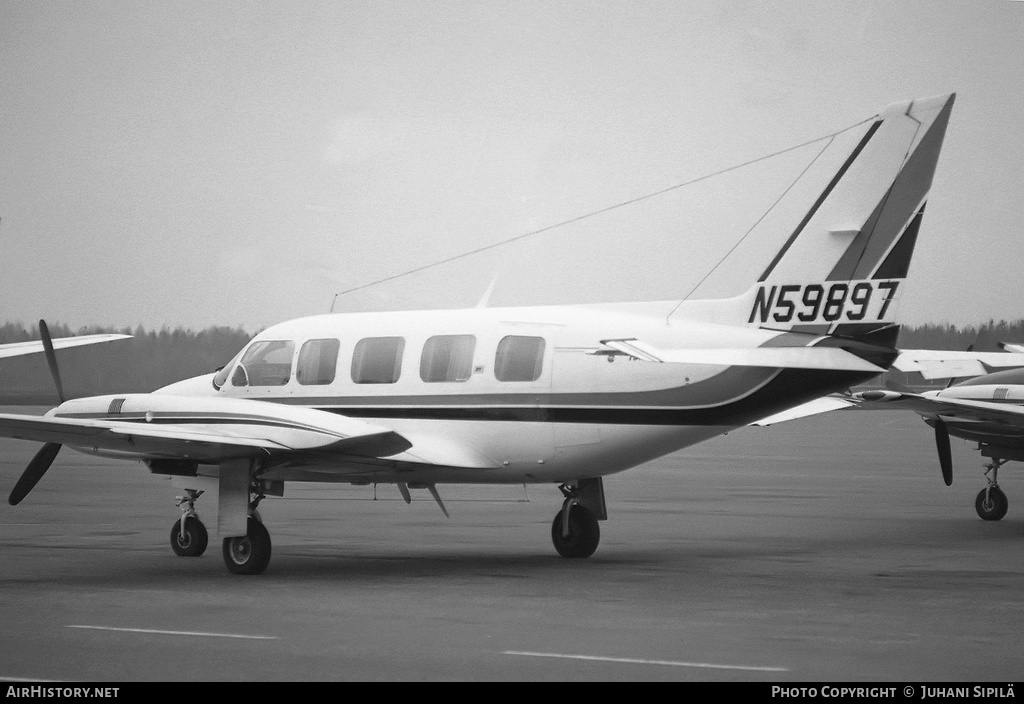 Aircraft Photo of N59897 | Piper PA-31-350 Navajo Chieftain | AirHistory.net #107420