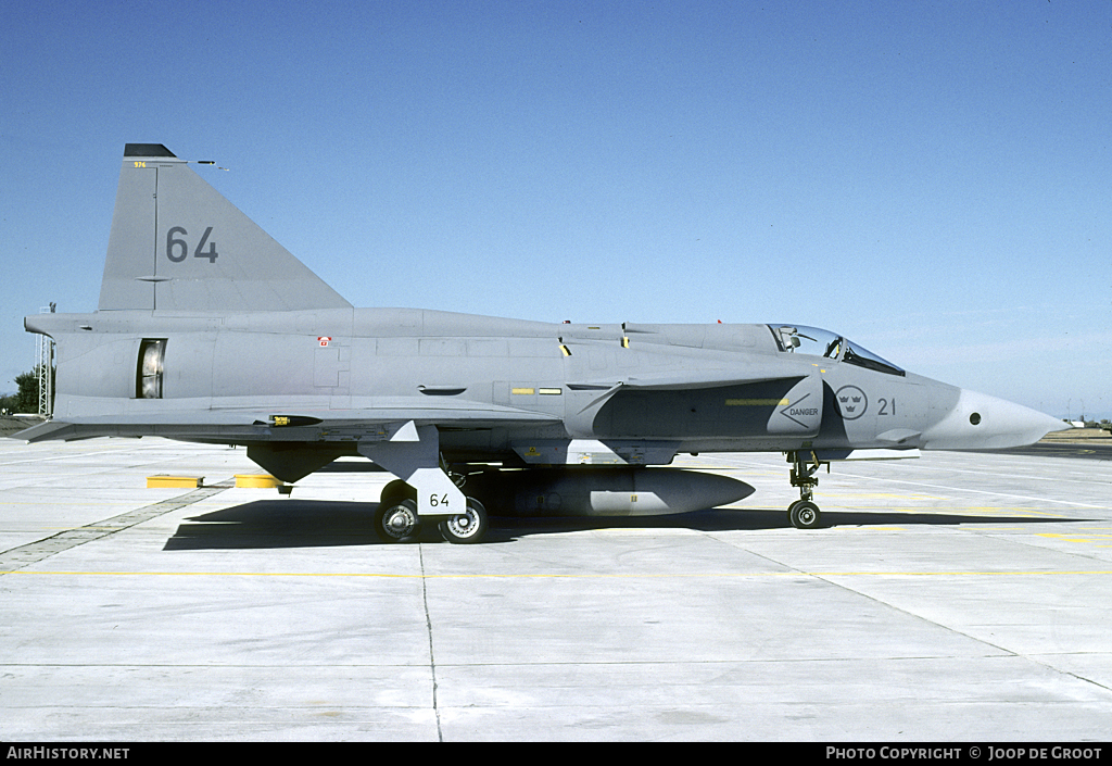 Aircraft Photo of 37974 | Saab AJSF37 Viggen | Sweden - Air Force | AirHistory.net #107438