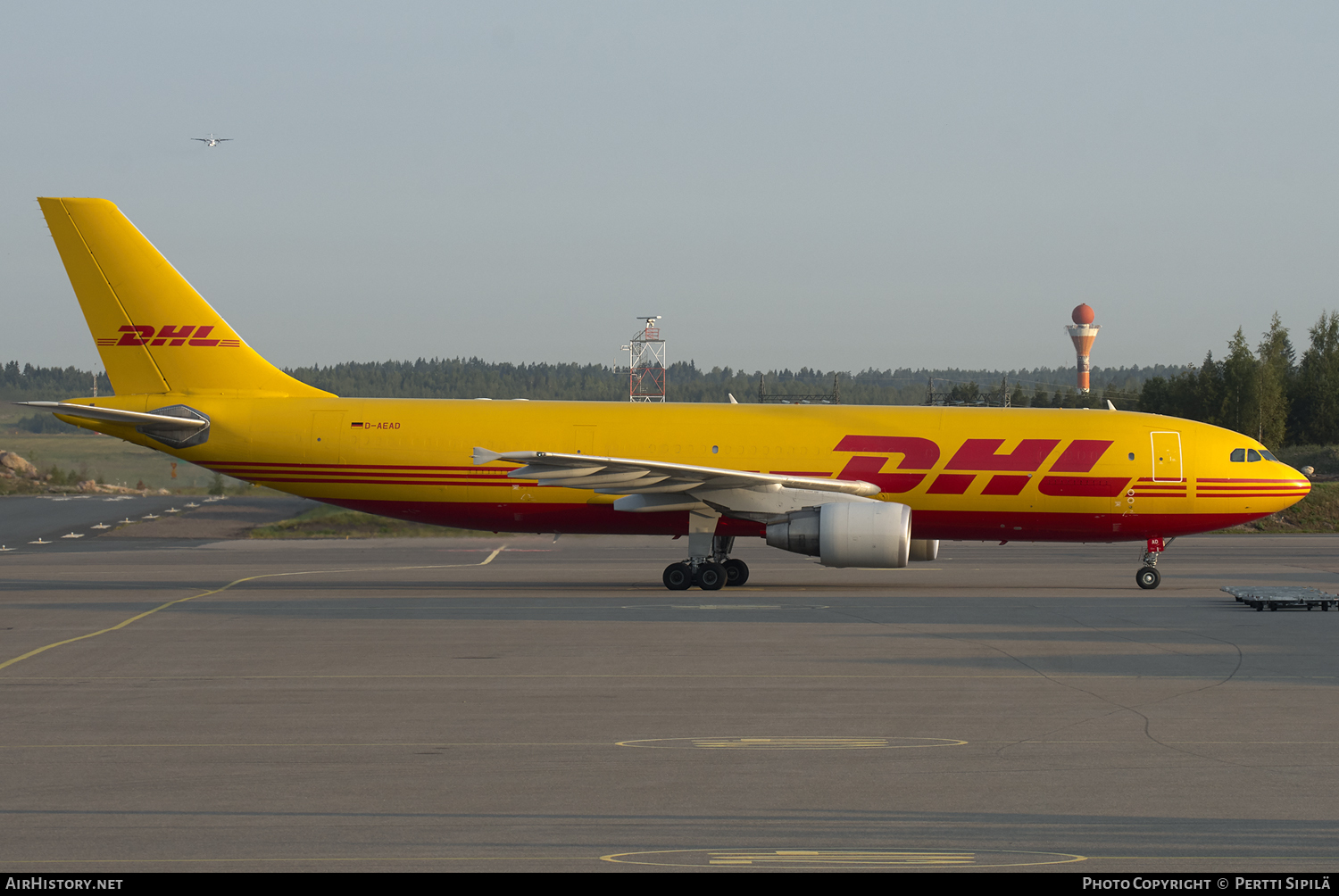 Aircraft Photo of D-AEAD | Airbus A300B4-622R(F) | DHL International | AirHistory.net #107442