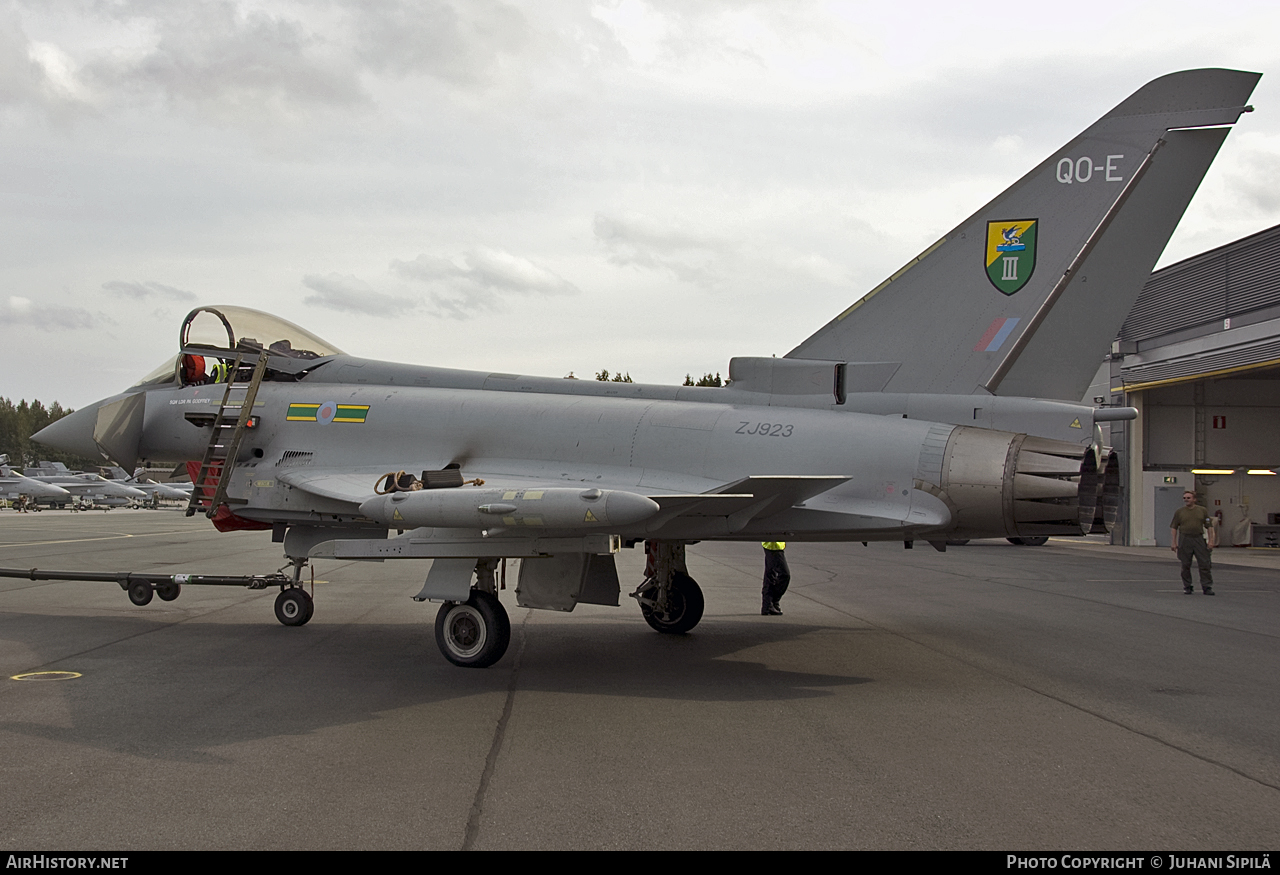 Aircraft Photo of ZJ923 | Eurofighter EF-2000 Typhoon F2 | UK - Air Force | AirHistory.net #107455