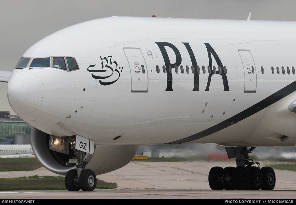 Aircraft Photo of AP-BGZ | Boeing 777-240/LR | Pakistan International Airlines - PIA | AirHistory.net #107476