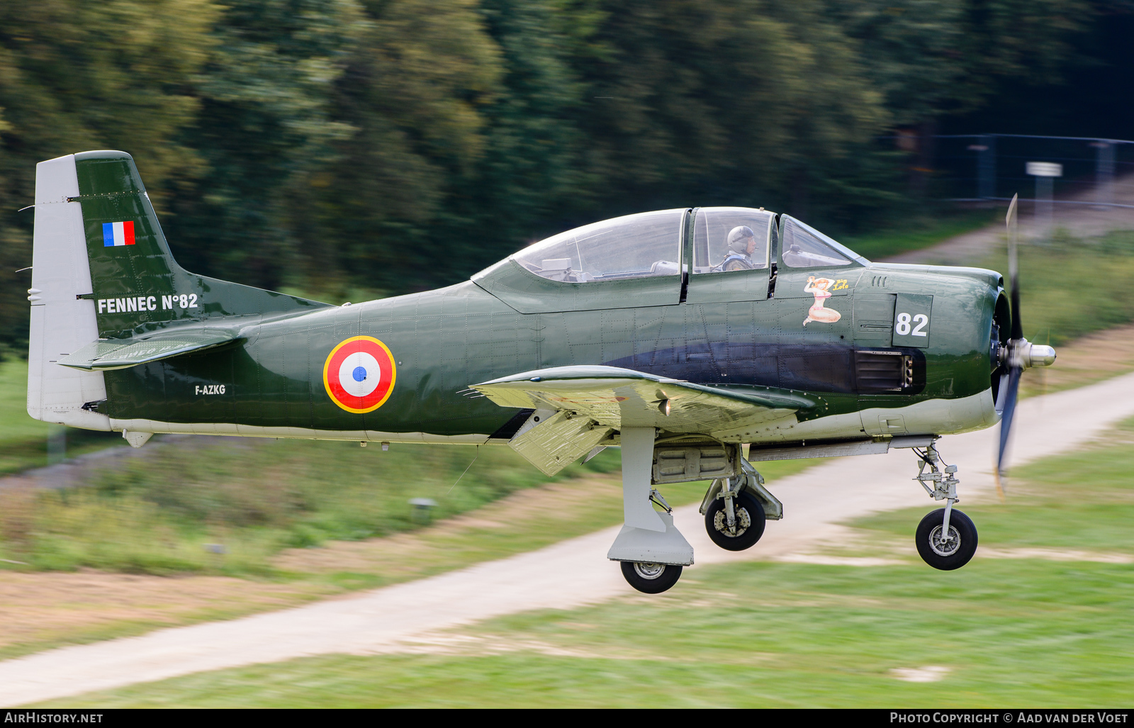 Aircraft Photo of F-AZKG / 82 | North American T-28A Fennec | France - Air Force | AirHistory.net #107638