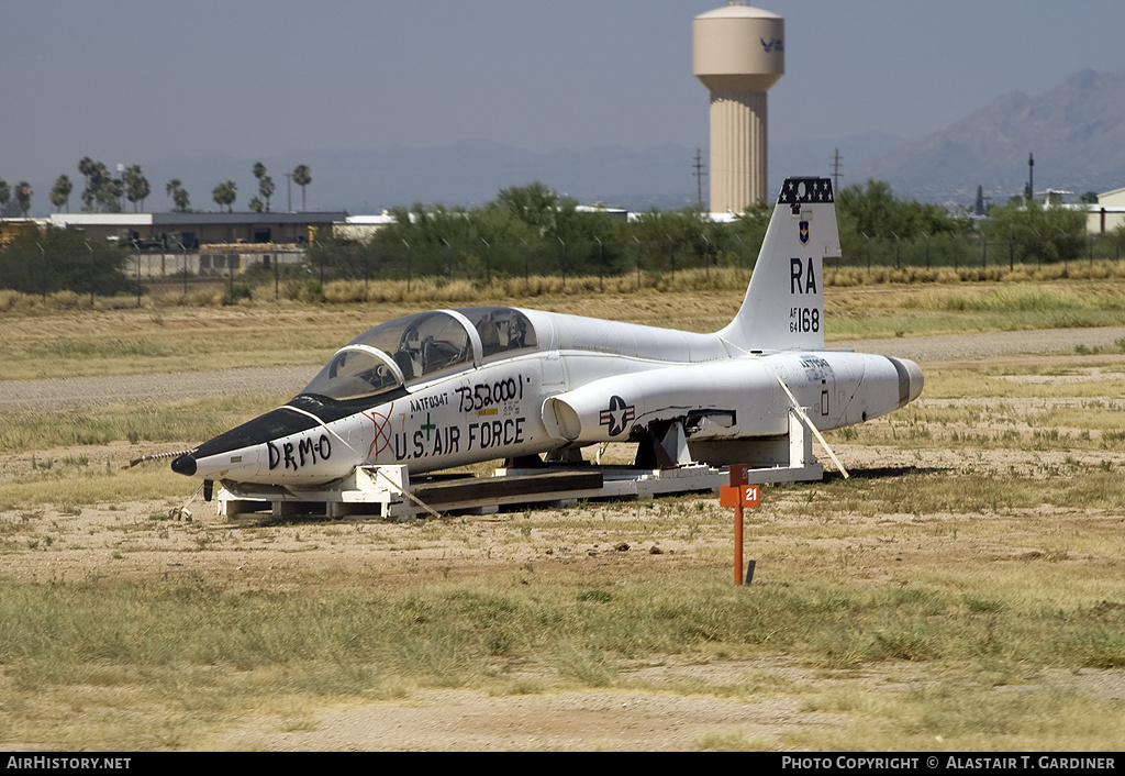 Aircraft Photo of 64-13168 / AF64-168 | Northrop T-38A Talon | USA - Air Force | AirHistory.net #107720