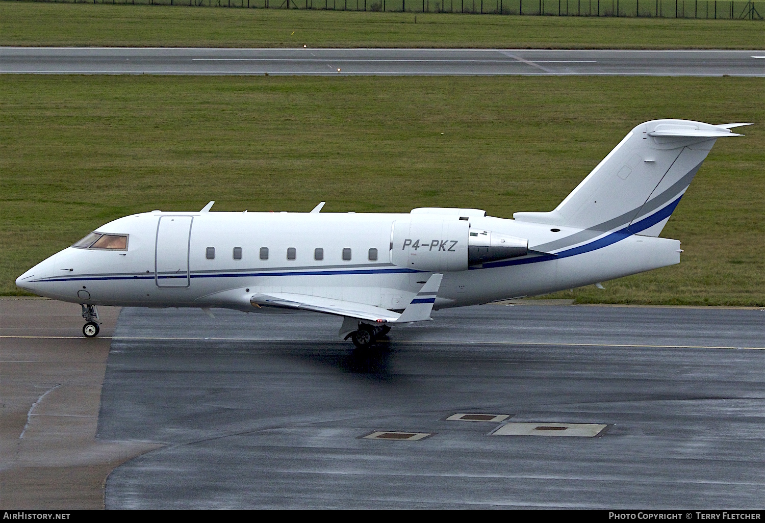Aircraft Photo of P4-PKZ | Bombardier Challenger 604 (CL-600-2B16) | AirHistory.net #107824