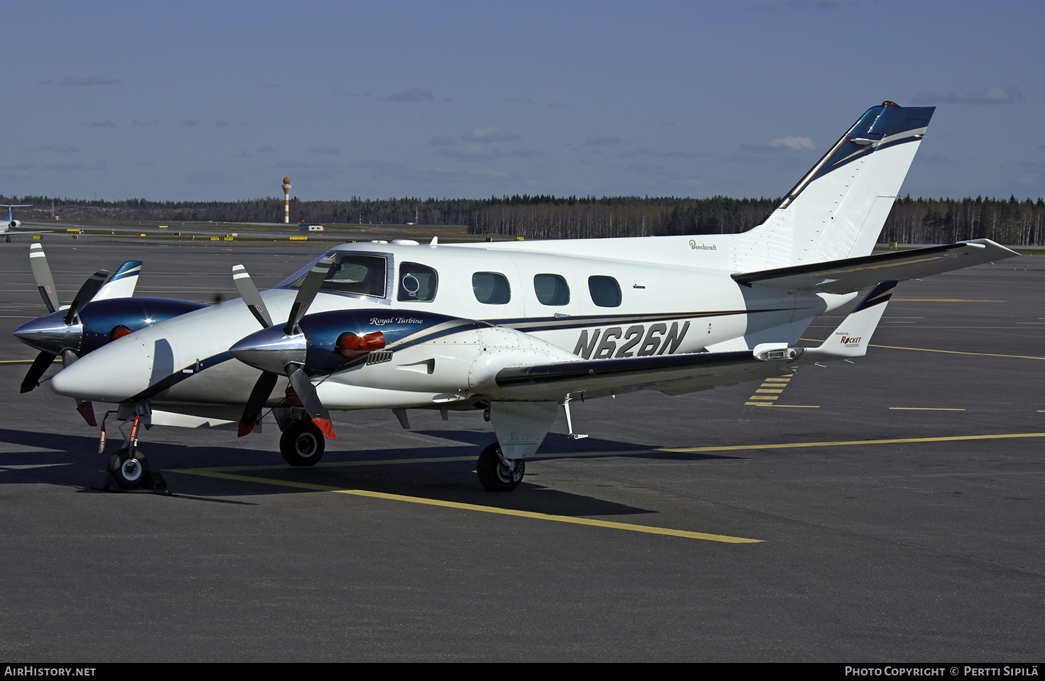 Aircraft Photo of N626N | Beech B60 Royal Turbine Duke | AirHistory.net #107855