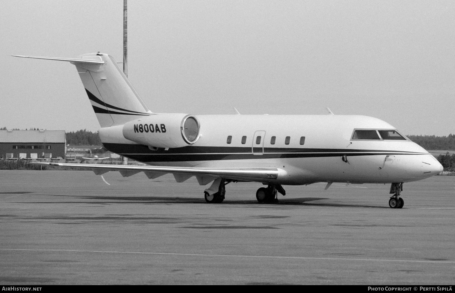 Aircraft Photo of N800AB | Canadair Challenger 600S (CL-600-1A11) | AirHistory.net #107864