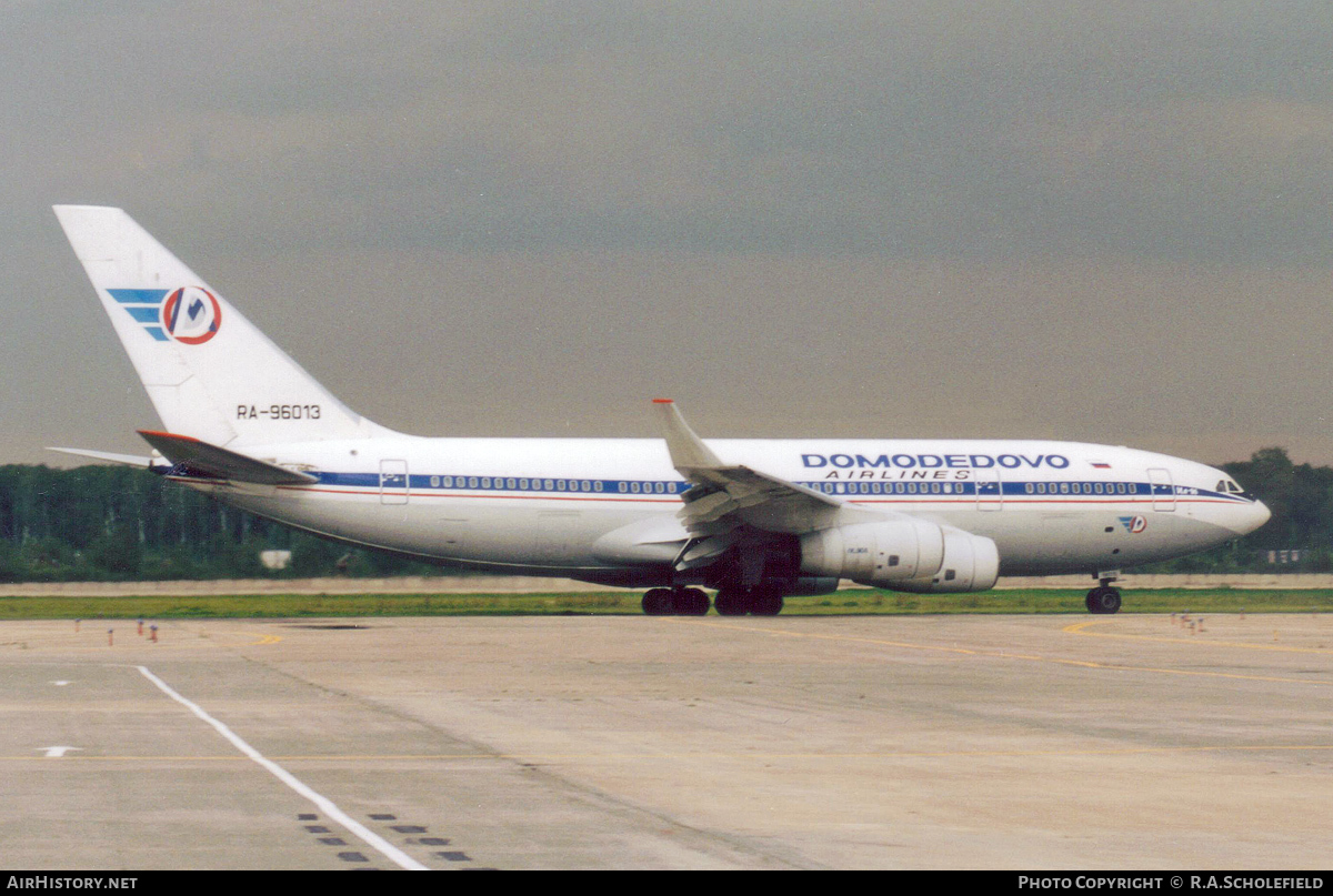 Aircraft Photo of RA-96013 | Ilyushin Il-96-300 | Domodedovo Airlines | AirHistory.net #107889
