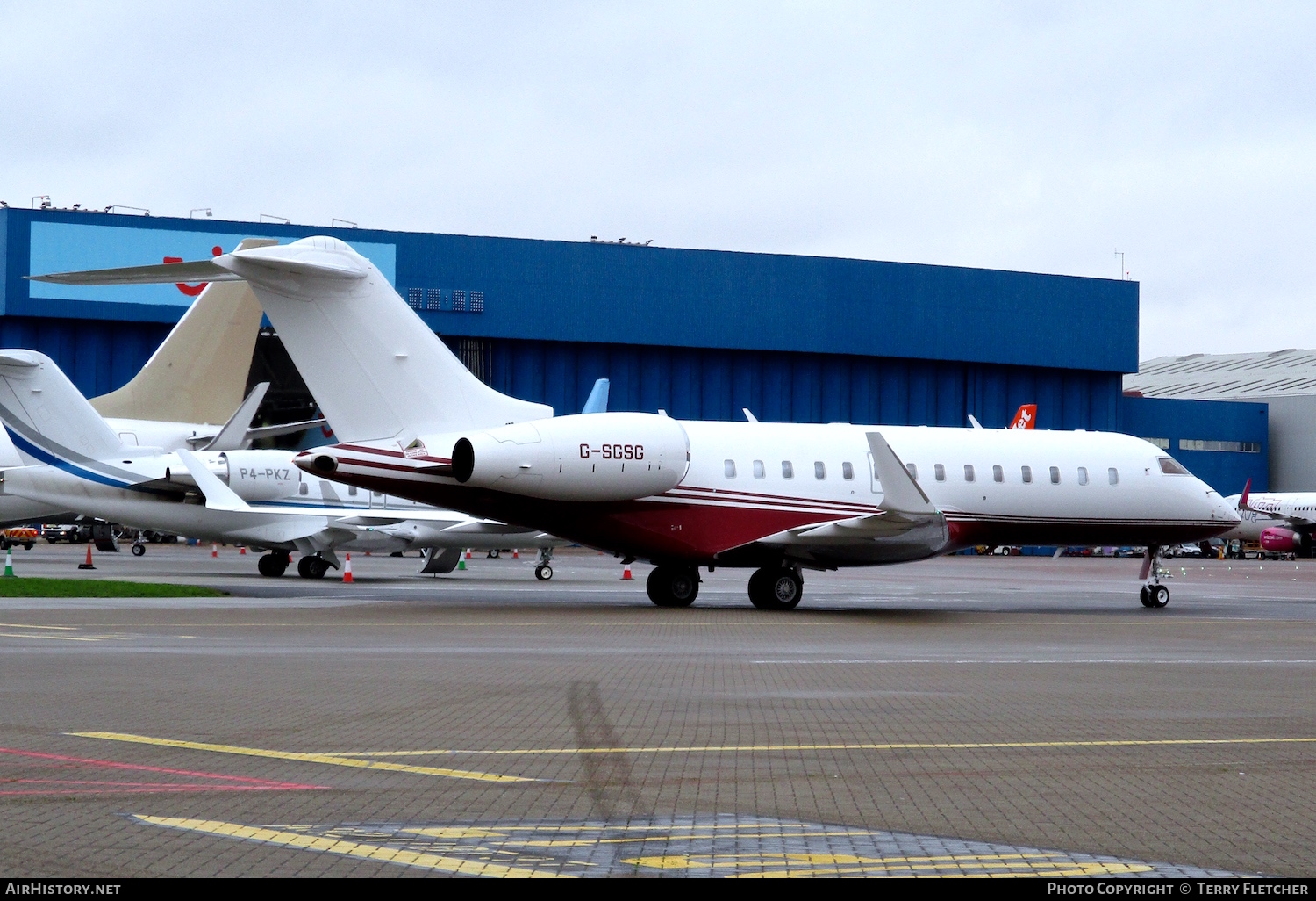 Aircraft Photo of G-SGSG | Bombardier Global 5000 (BD-700-1A11) | AirHistory.net #107944