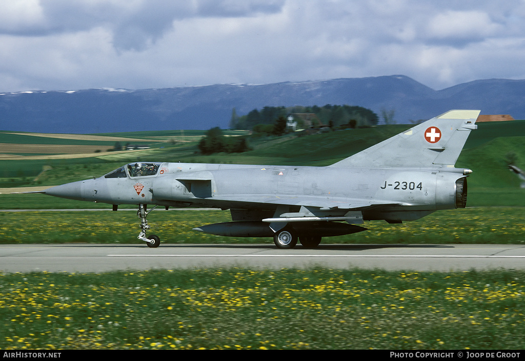 Aircraft Photo of J-2304 | Dassault Mirage IIIS | Switzerland - Air Force | AirHistory.net #107984