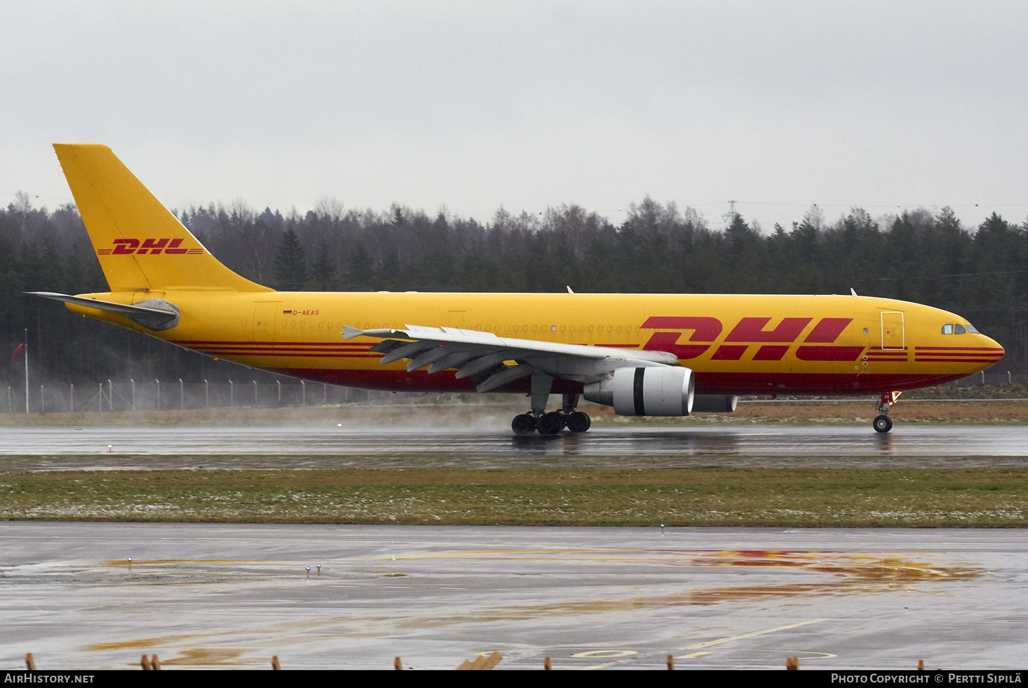 Aircraft Photo of D-AEAS | Airbus A300B4-622R(F) | DHL International | AirHistory.net #108000