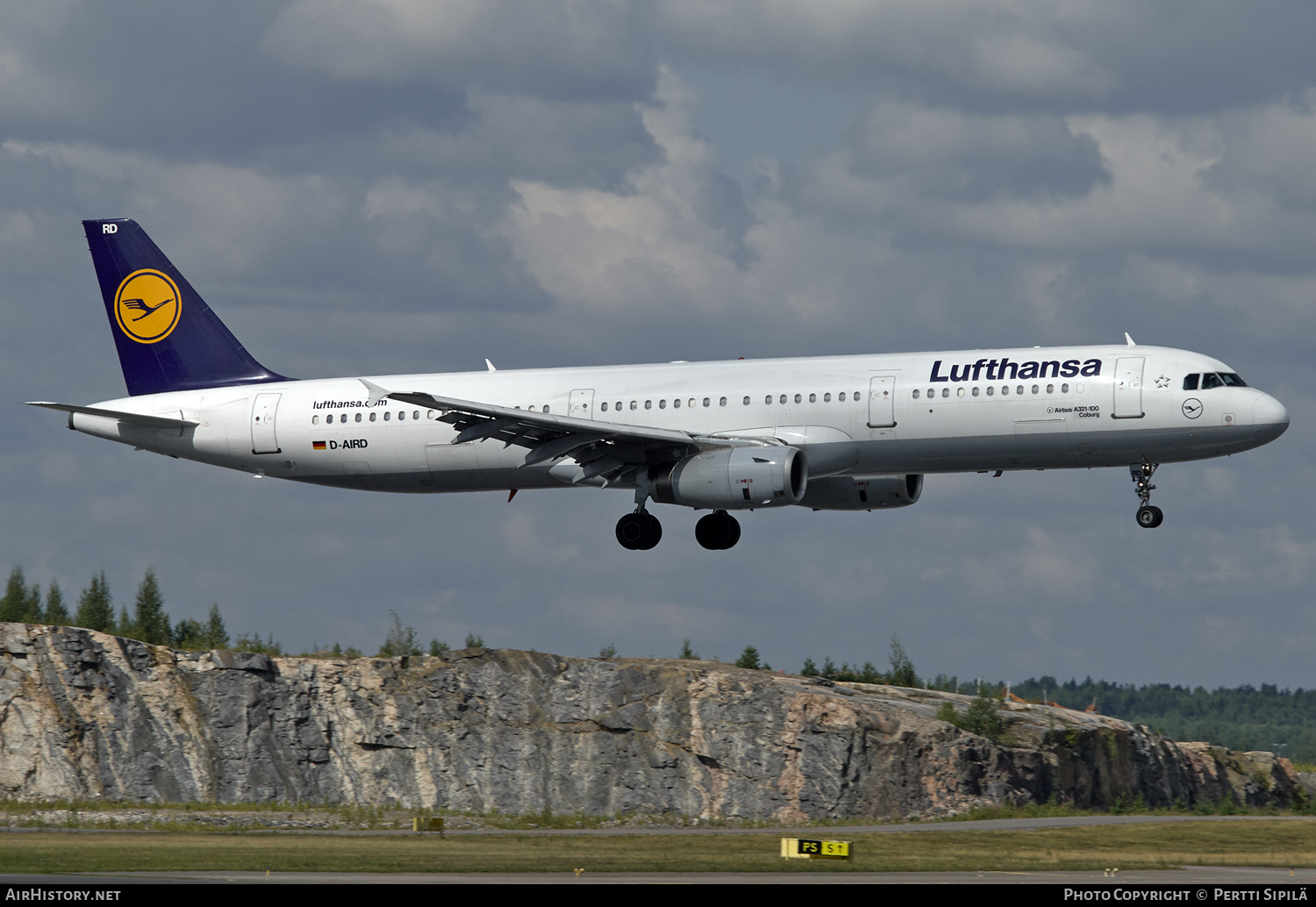 Aircraft Photo of D-AIRD | Airbus A321-131 | Lufthansa | AirHistory.net #108335