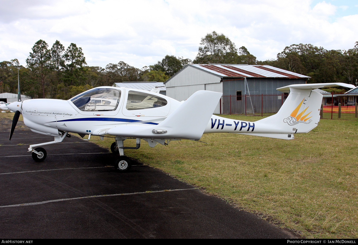 Aircraft Photo of VH-YPH | Diamond DA40 NG Diamond Star | Australian International Aviation College | AirHistory.net #108449