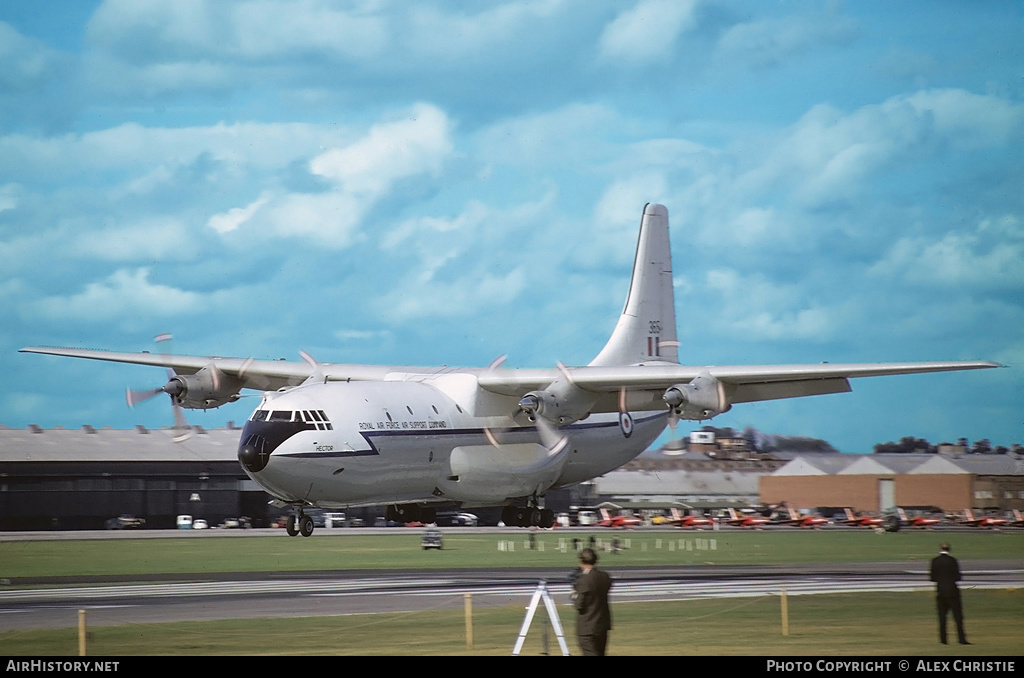 Aircraft Photo of XR365 | Short SC.5 Belfast C1 | UK - Air Force | AirHistory.net #108500