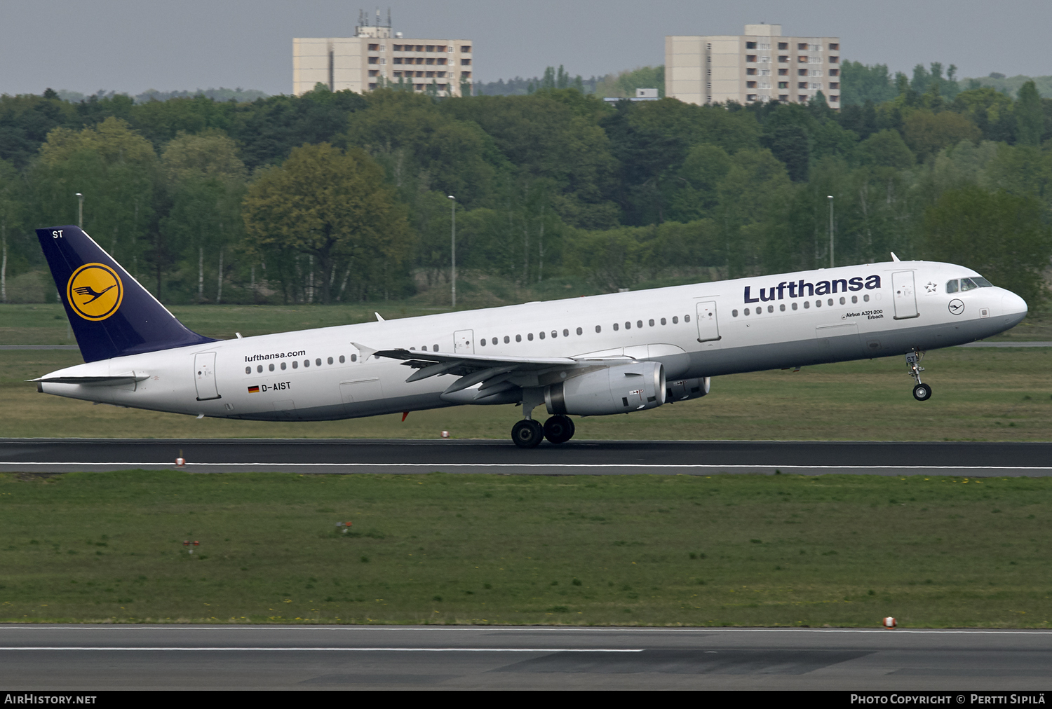 Aircraft Photo of D-AIST | Airbus A321-231 | Lufthansa | AirHistory.net #108509