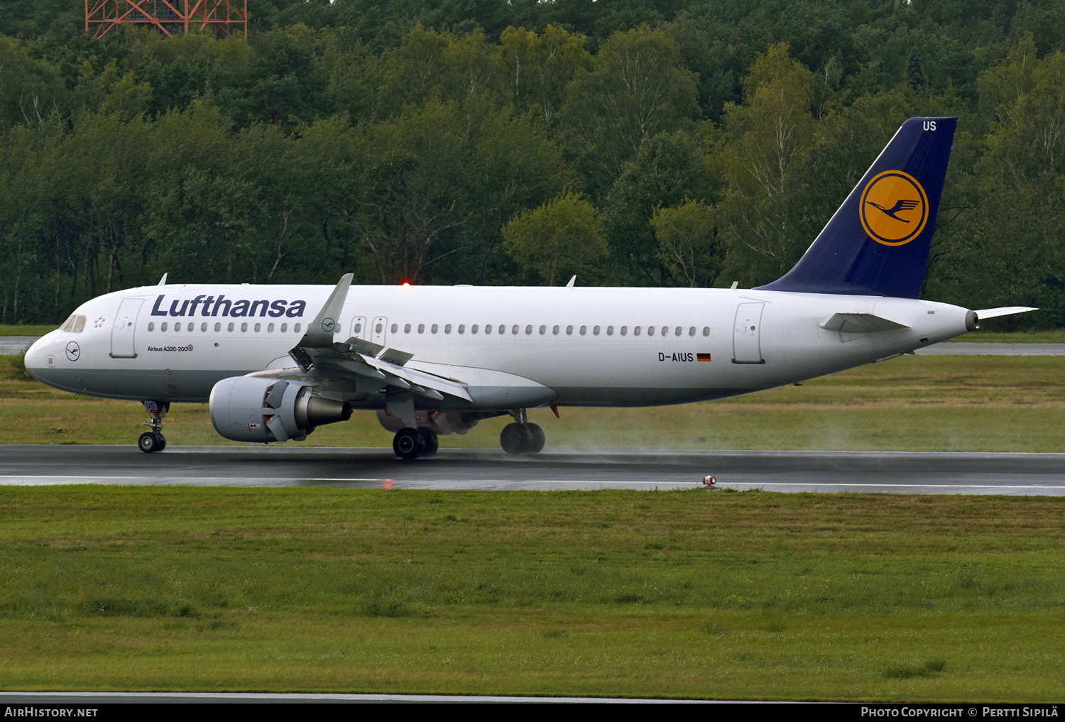 Aircraft Photo of D-AIUS | Airbus A320-214 | Lufthansa | AirHistory.net #108595