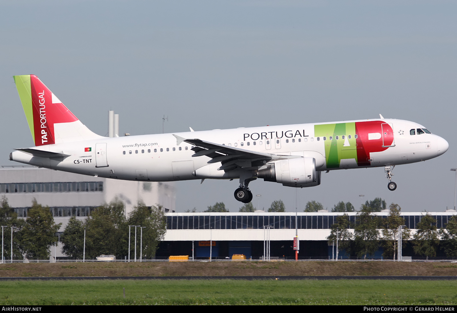 Aircraft Photo of CS-TNT | Airbus A320-214 | TAP Portugal | AirHistory.net #108653