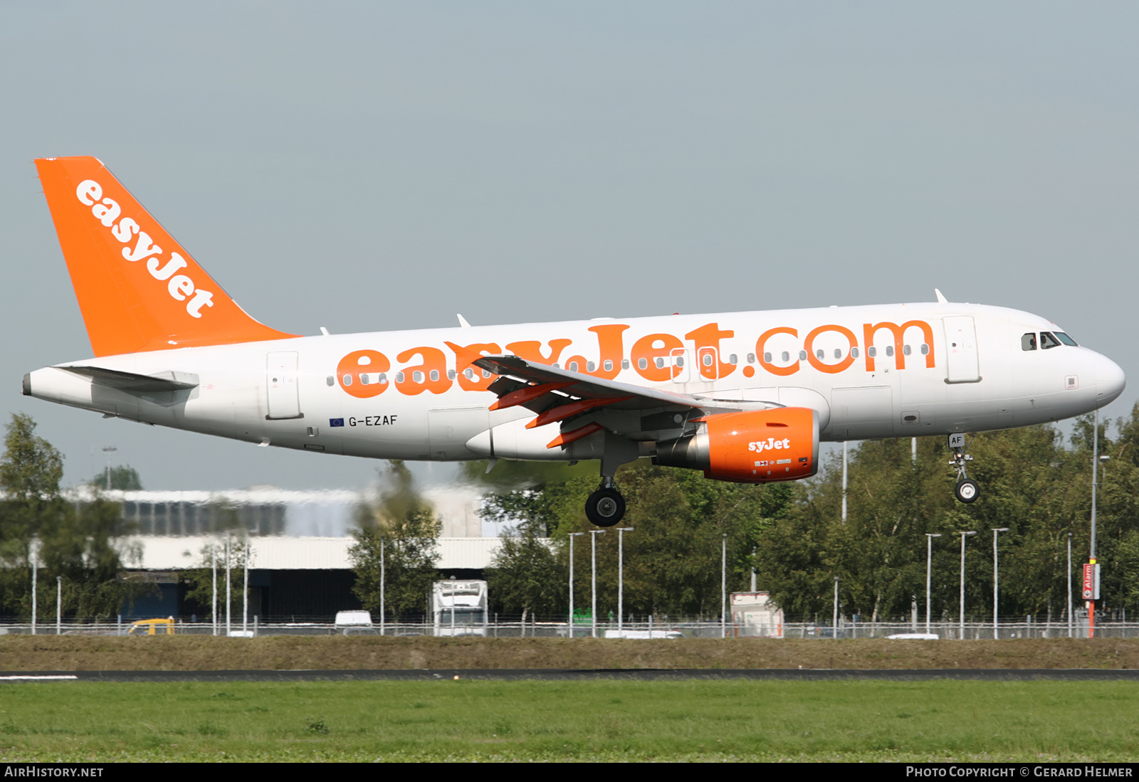 Aircraft Photo of G-EZAF | Airbus A319-111 | EasyJet | AirHistory.net #108732