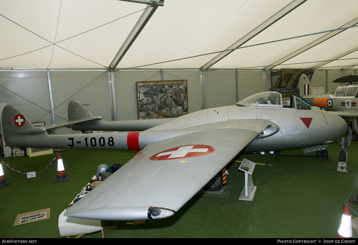 Aircraft Photo of J-1008 | De Havilland D.H. 100 Vampire FB6 | Switzerland - Air Force | AirHistory.net #108898