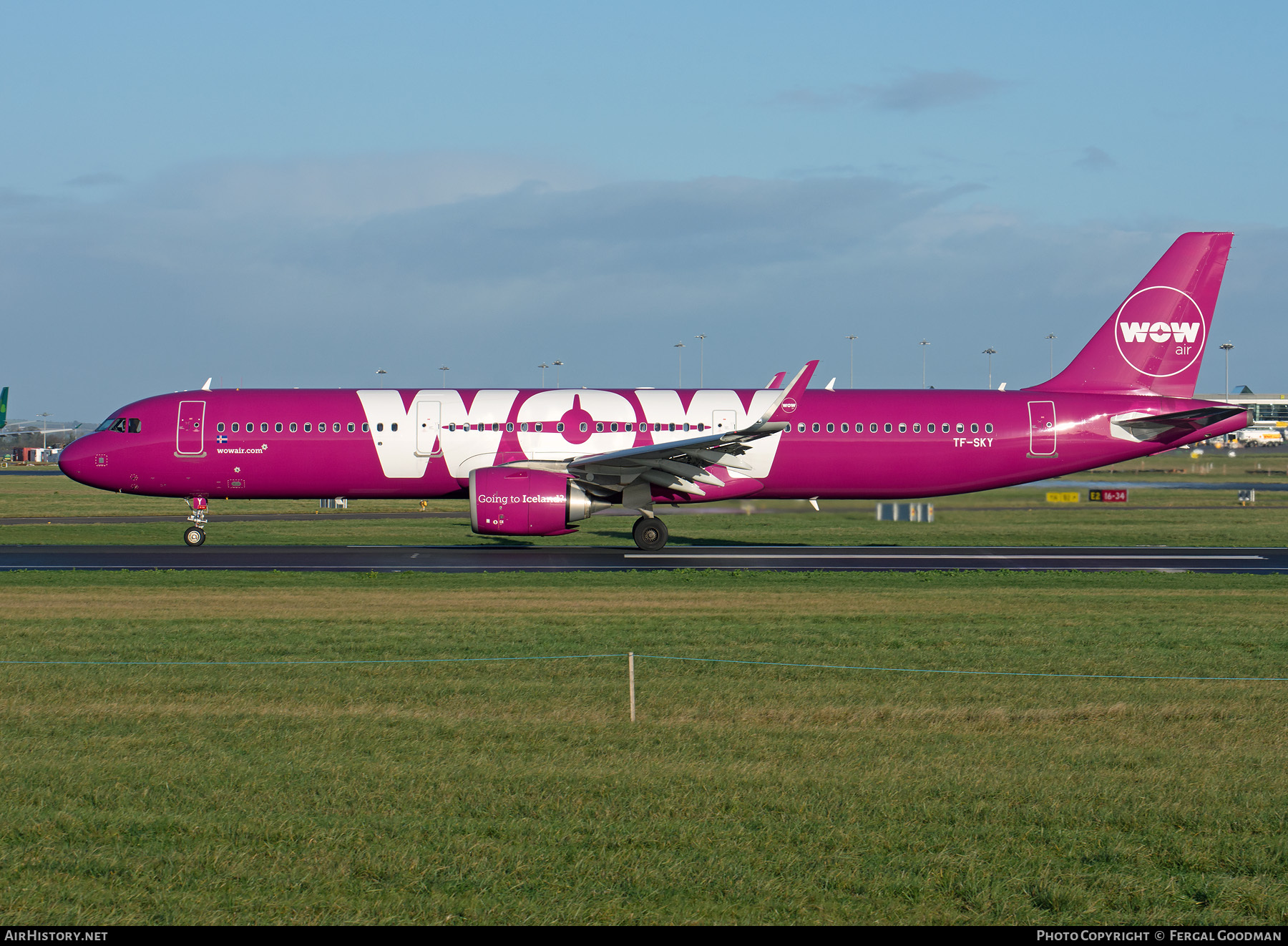 Aircraft Photo of TF-SKY | Airbus A321-253N | WOW Air | AirHistory.net ...