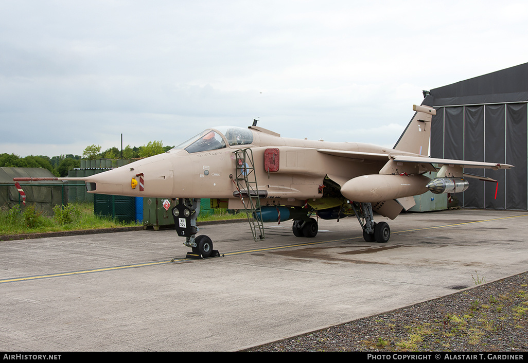 Aircraft Photo of XX725 | Sepecat Jaguar GR3A | UK - Air Force | AirHistory.net #109027