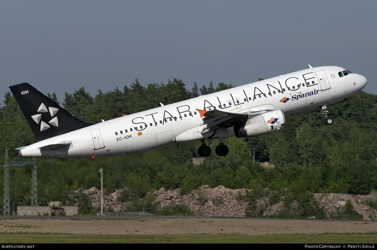 Aircraft Photo of EC-IOH | Airbus A320-232 | Spanair | AirHistory.net #109140
