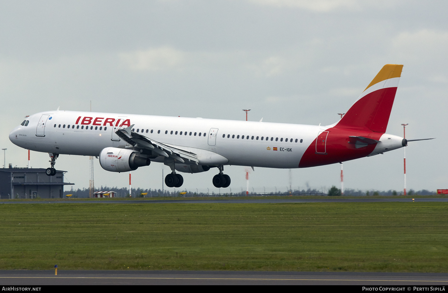 Aircraft Photo of EC-IGK | Airbus A321-213 | Iberia | AirHistory.net #109158