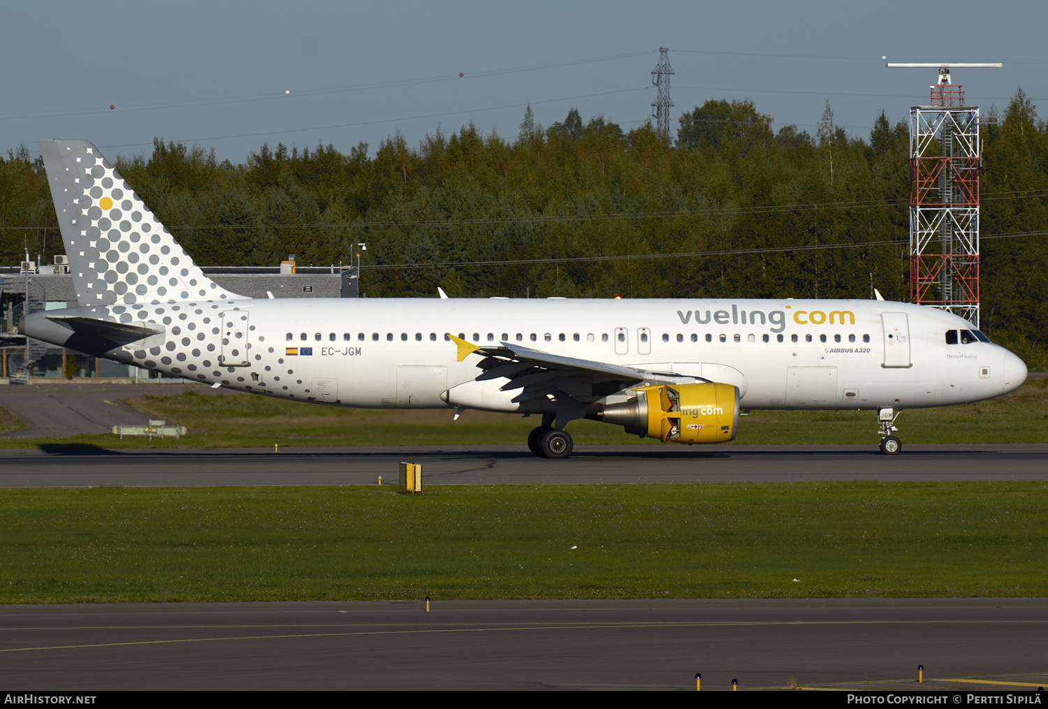 Aircraft Photo of EC-JGM | Airbus A320-214 | Vueling Airlines | AirHistory.net #109179