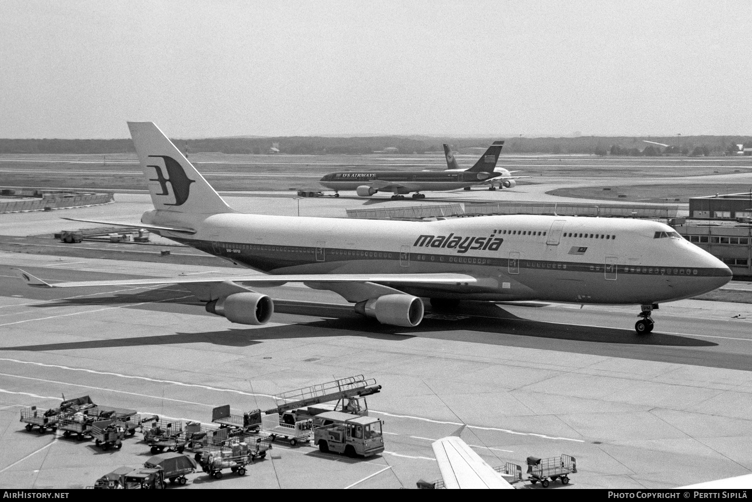 Aircraft Photo of 9M-MPM | Boeing 747-4H6 | Malaysia Airlines | AirHistory.net #109284