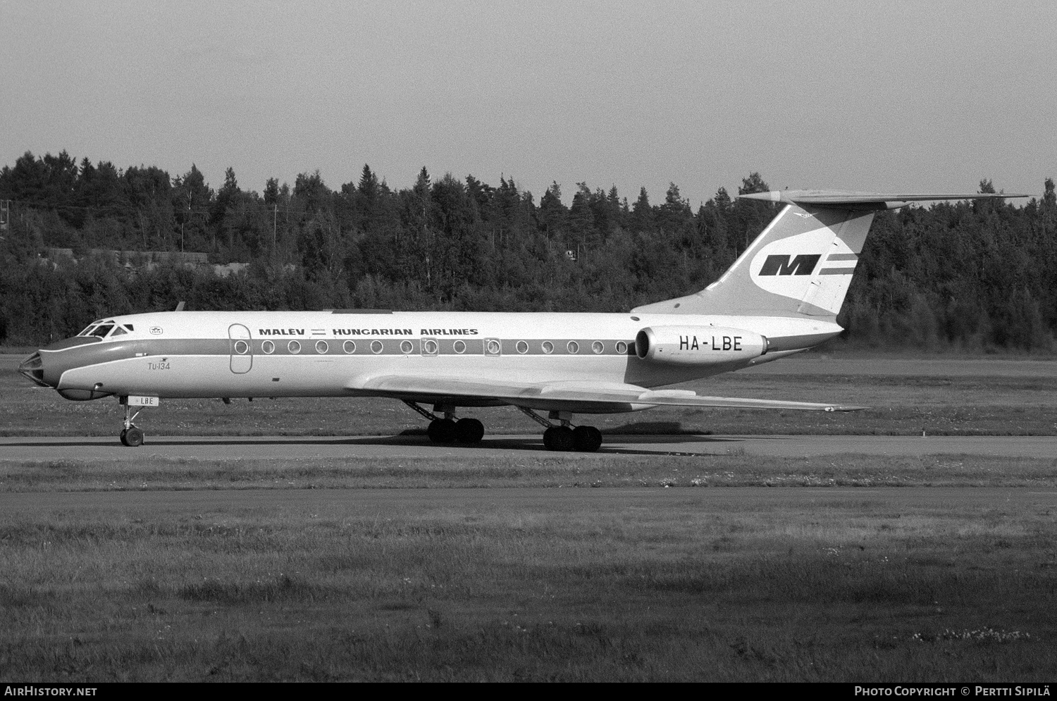 Aircraft Photo of HA-LBE | Tupolev Tu-134 | Malév - Hungarian Airlines | AirHistory.net #109285