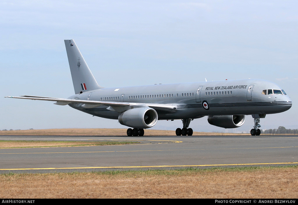 Aircraft Photo of NZ7571 | Boeing 757-2K2 | New Zealand - Air Force | AirHistory.net #109660