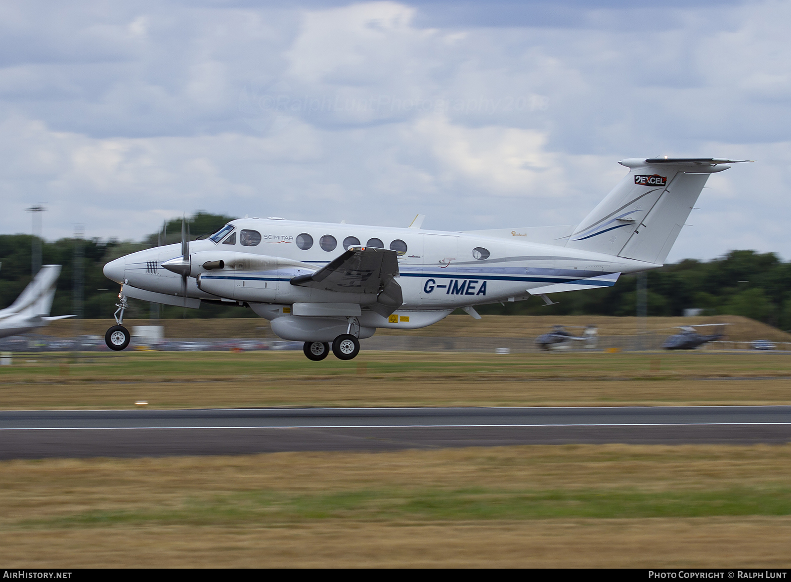 Aircraft Photo of G-IMEA | Beech 200 Super King Air | 2Excel Aviation | AirHistory.net #109808