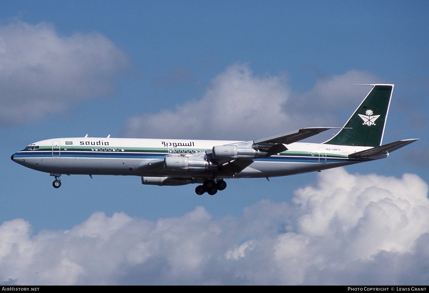 Aircraft Photo of HZ-HM3 | Boeing 707-368C | Saudia - Saudi Arabian Royal Flight | AirHistory.net #109843