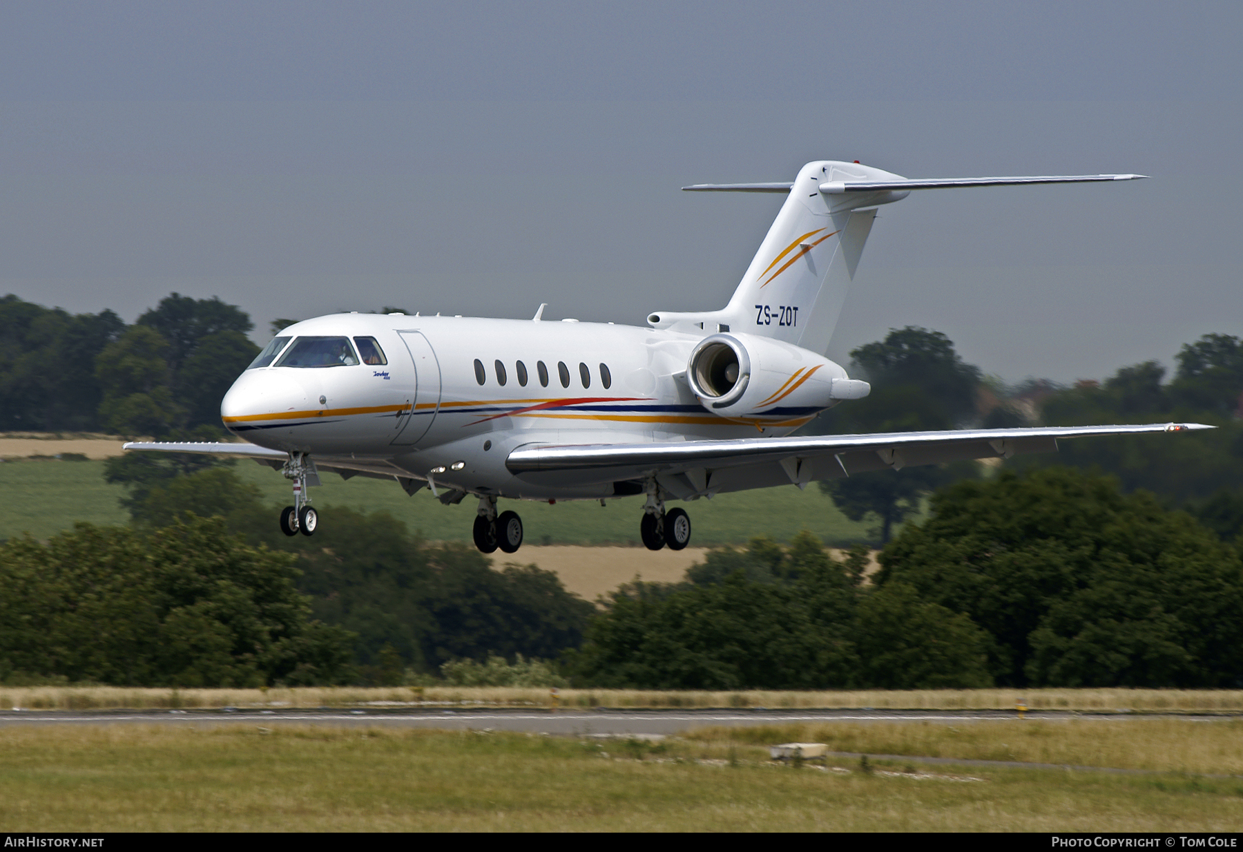 Aircraft Photo of ZS-ZOT | Raytheon Hawker 4000 Horizon | AirHistory.net #109890