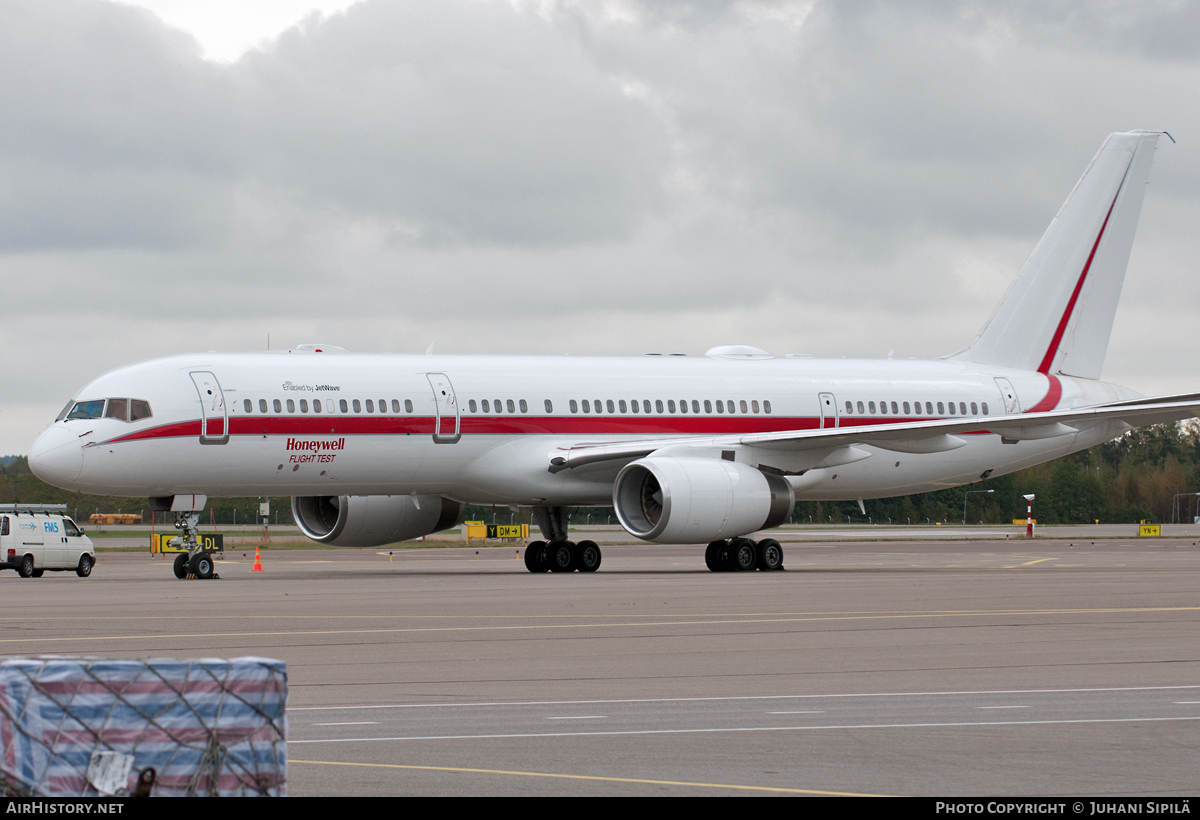 Aircraft Photo of N757HW | Boeing 757-225 | Honeywell Flight Test | AirHistory.net #109895