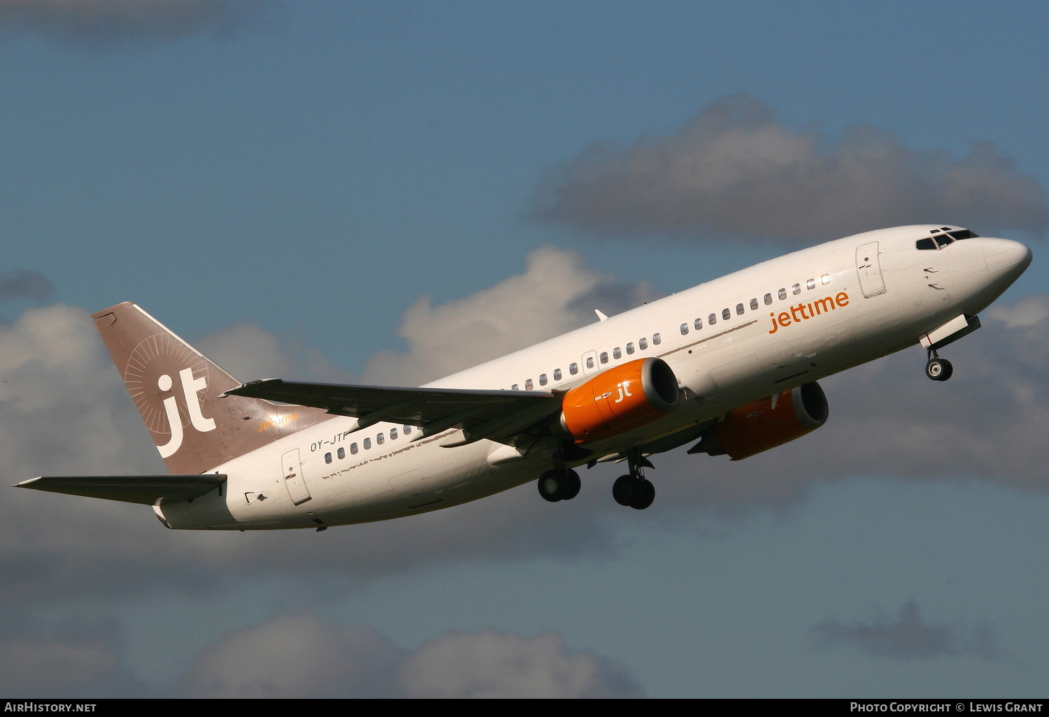 Aircraft Photo of OY-JTF | Boeing 737-382(QC) | Jettime | AirHistory.net #110078