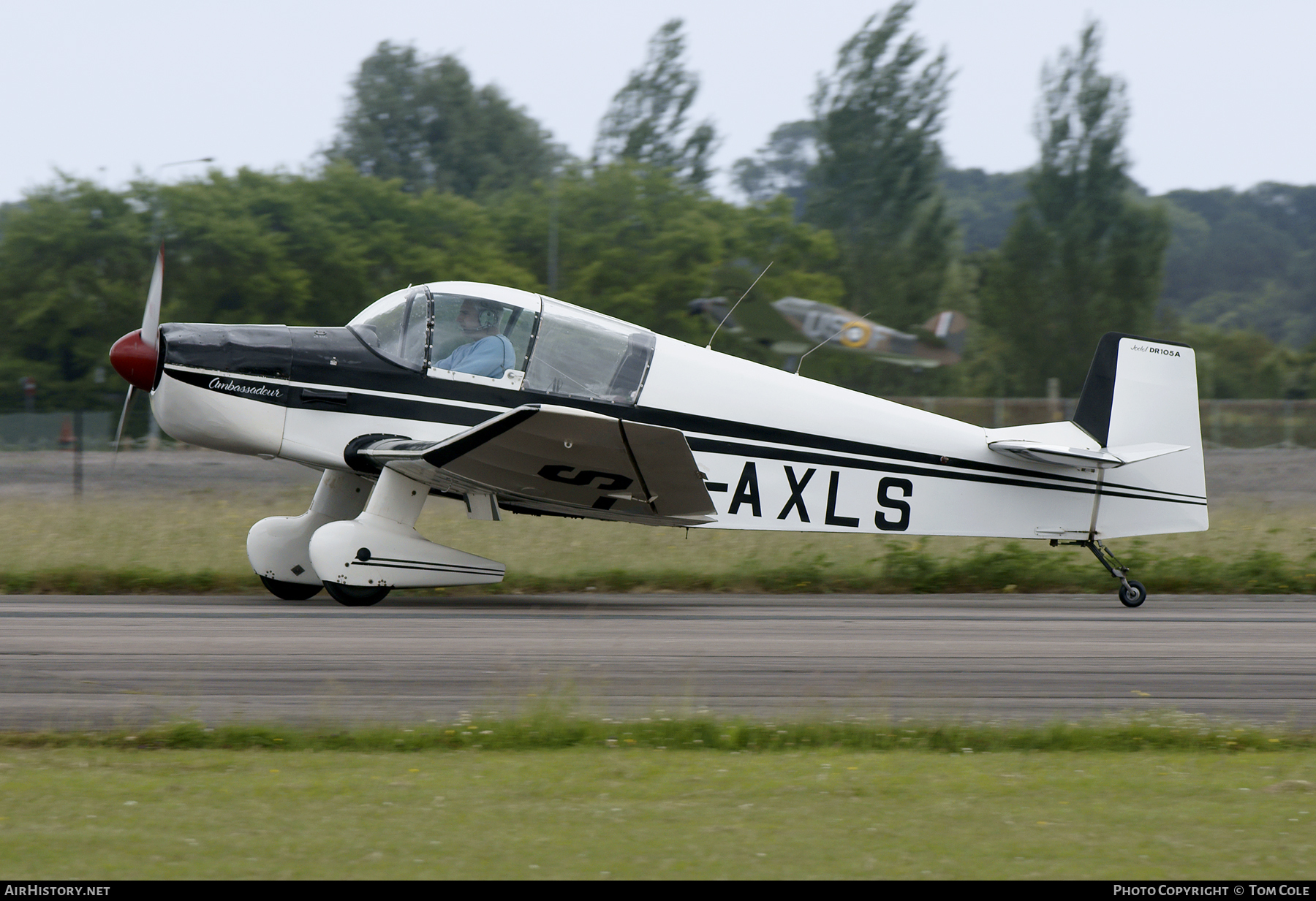 Aircraft Photo of G-AXLS | Jodel DR-105A | AirHistory.net #110085